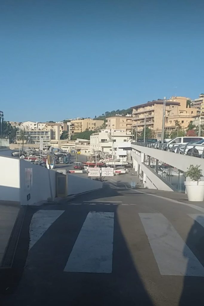 Rampa de entrasa y salida Calanova